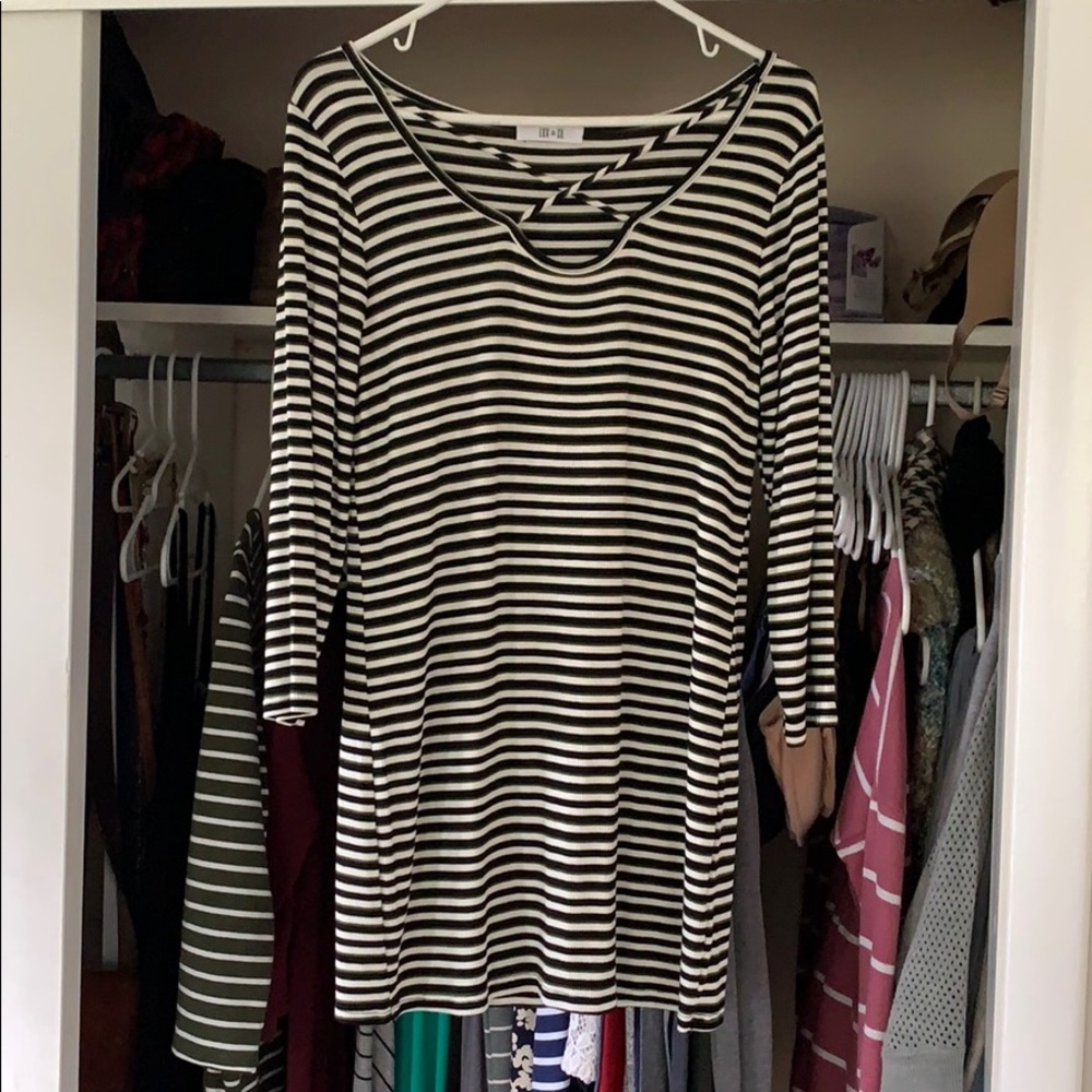Lux + Co Maternity Ribbed Knit Top